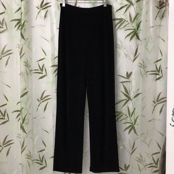 Chico's Pants - Chico’s Travelers Jet Black Pants. Size 1 (8-10) 95% Acetate 5% Spandex Like new
